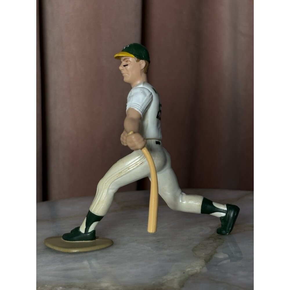 Vintage 1989 Kenner Starting Lineup Mark McGwire Oakland Athletics Figure Bat - Picture 4 of 6